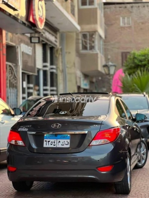 هيونداي اكسنت RB 2026 رمادي أوتوماتيك مستعملة للبيع في الفيوم - 2