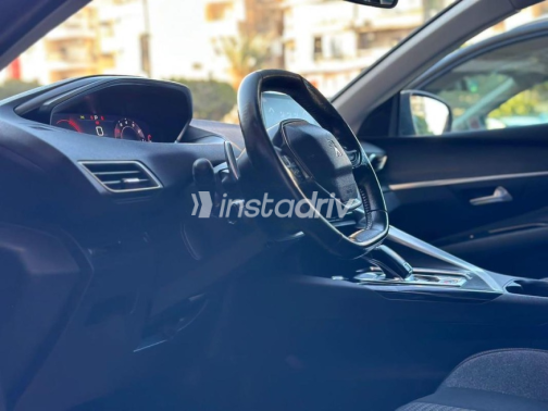 Peugeot 5008 2022 Gray Automatic Used for Sale in Faiyum - 8