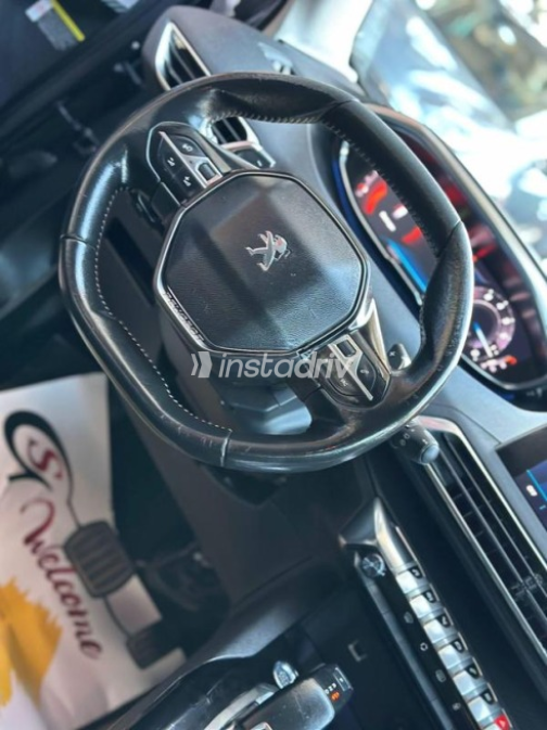 Peugeot 5008 2022 Gray Automatic Used for Sale in Faiyum - 9