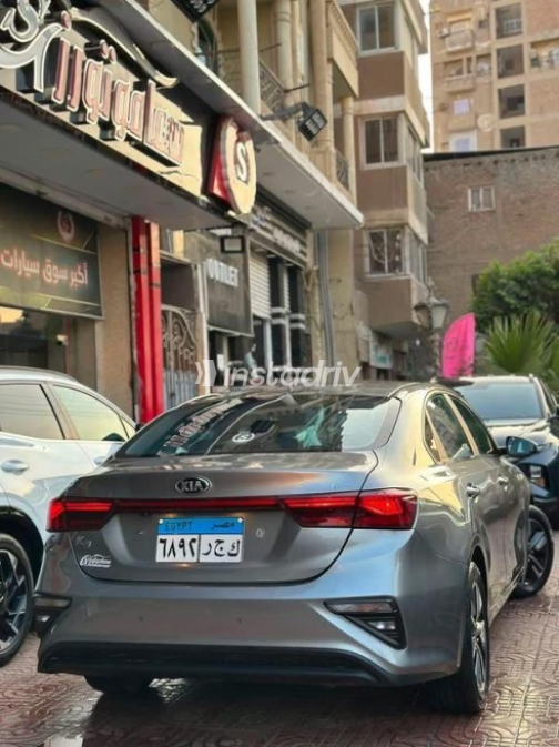 Kia K3 2021 Gray Automatic Used for Sale in Faiyum - 2
