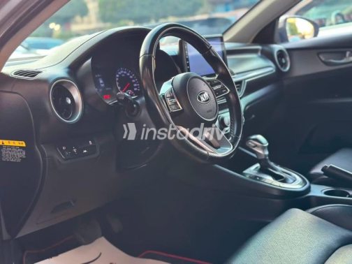 Kia K3 2021 Gray Automatic Used for Sale in Faiyum - 9