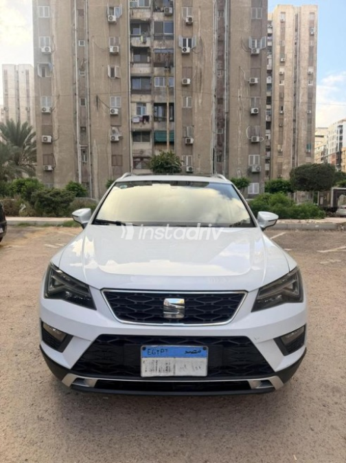 Seat Ateca 2018 White Automatic Used for Sale in Greater Cairo ( Cairo + Giza) - 3