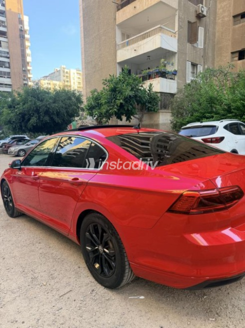 فولكس فاغن باسات 2021 أحمر أوتوماتيك مستعملة للبيع في القاهرة الكبرى ( القاهرة - الجيزة) - 6