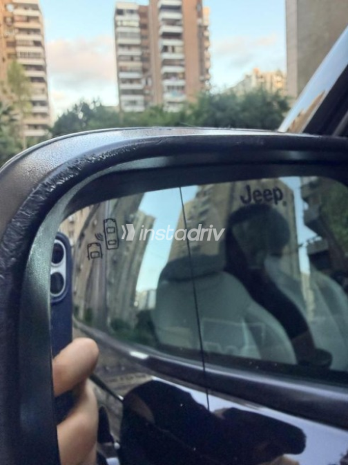 جيب رينيجيد 2020 أسود أوتوماتيك مستعملة للبيع في القاهرة الكبرى ( القاهرة - الجيزة) - 10
