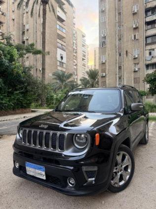 جيب رينيجيد 2020 أسود أوتوماتيك مستعملة للبيع في القاهرة الكبرى ( القاهرة - الجيزة)