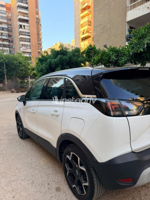 Opel Crossland 2022 White Automatic Used for Sale in Greater Cairo ( Cairo + Giza) - 6