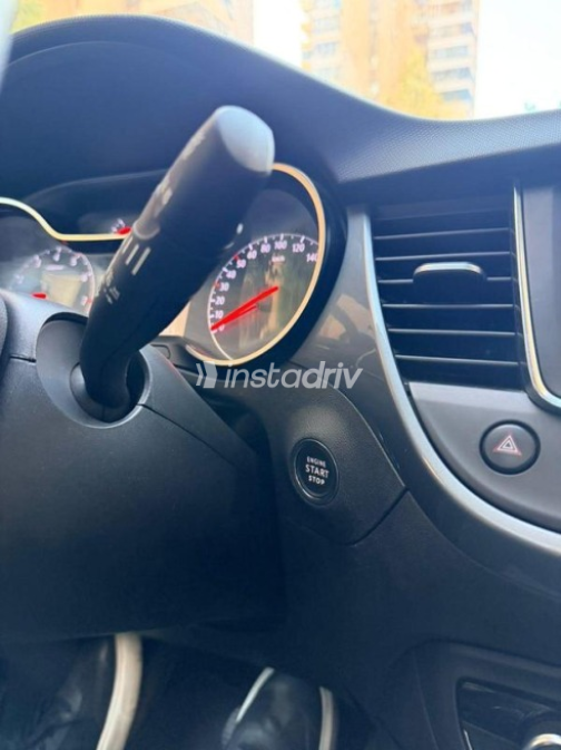 Opel Crossland 2022 White Automatic Used for Sale in Greater Cairo ( Cairo + Giza) - 8