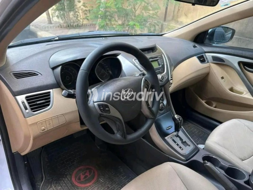 Hyundai Elantra MD 2013 White Automatic Used for Sale in Cairo - 6