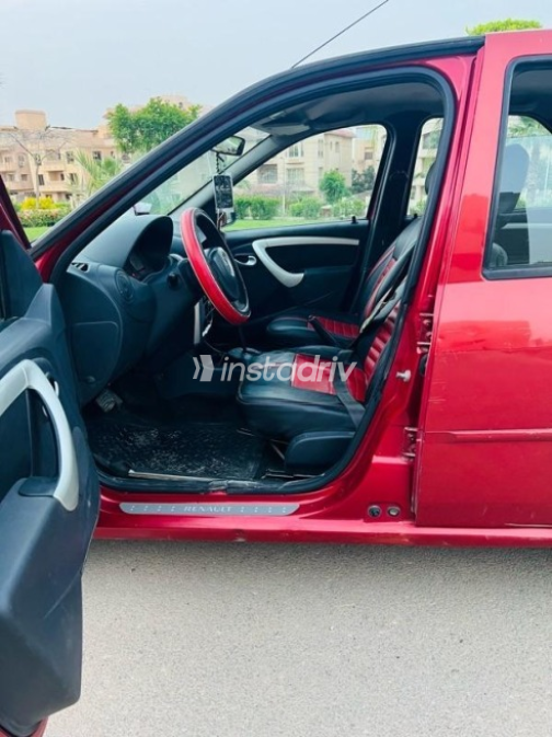 Renault Logan 2013 Dark Red Automatic Used for Sale in Nasr city - 9