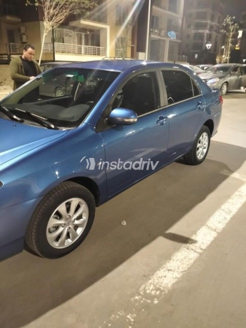 بى واى دى‬ F3 2025 أزرق أوتوماتيك مستعملة للبيع في الجيزة - 3