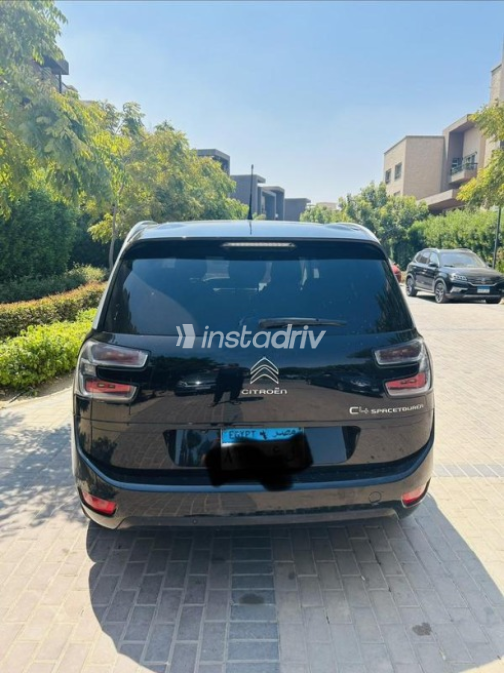 Citroën C4 Grand Picasso 2019 Black Automatic Used for Sale in 6 October - 5