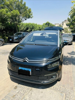 Citroën C4 Grand Picasso 2019 Black Automatic Used for Sale in 6 October