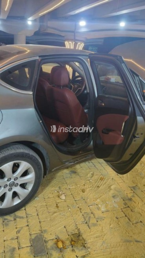 Opel Astra 2020 Petroleum Automatic Used for Sale in Cairo - 10