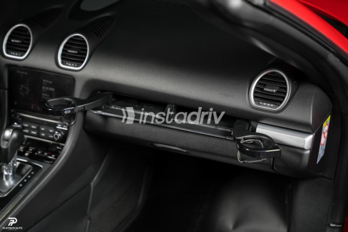 Porsche Boxster 2021 Red Automatic Used for Sale in Sheikh Zayed City - 10