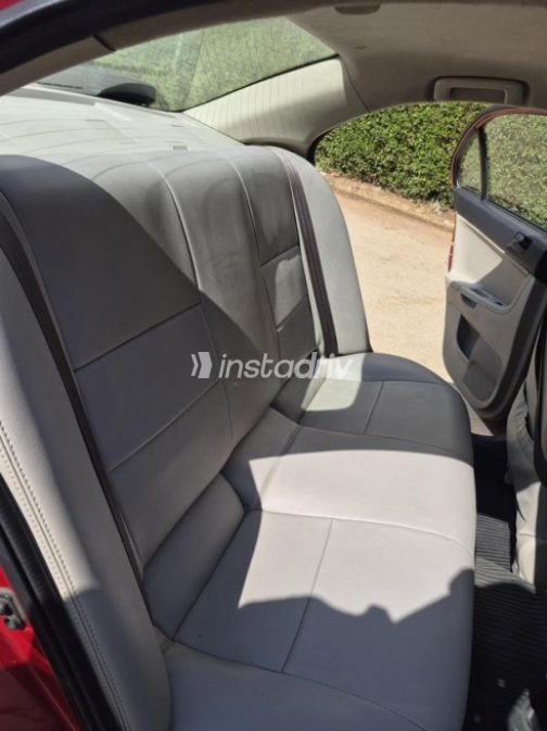 Mitsubishi Lancer 2016 Red Automatic Used for Sale in Greater Cairo ( Cairo + Giza) - 10