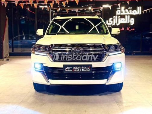 Toyota Land Cruiser 2021 White Automatic Used for Sale in Cairo - 1
