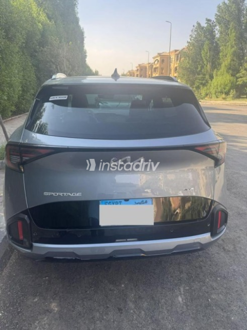 Kia Sportage 2026 Silver Automatic Used for Sale in Sheikh Zayed City - 10
