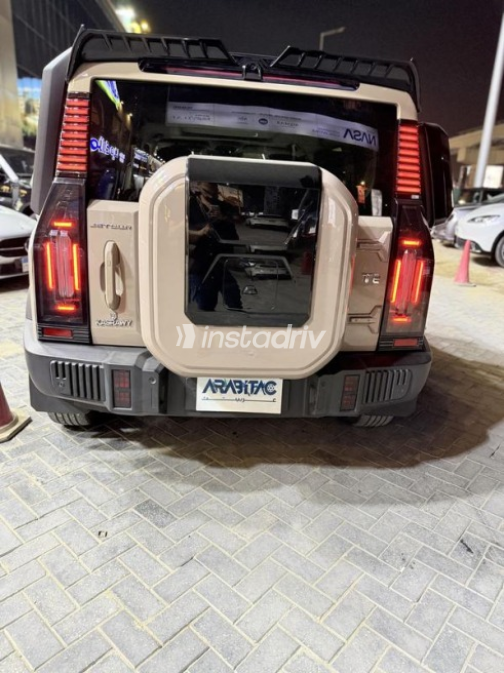Jetour T2 2025 Beige Automatic Used for Sale in Sheikh Zayed City - 3