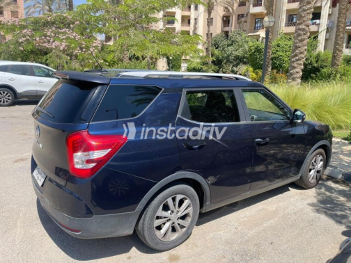 Ssang Yong Tivoli XLV 2020 Dark Blue Automatic Used for Sale in Greater Cairo ( Cairo + Giza) - 3