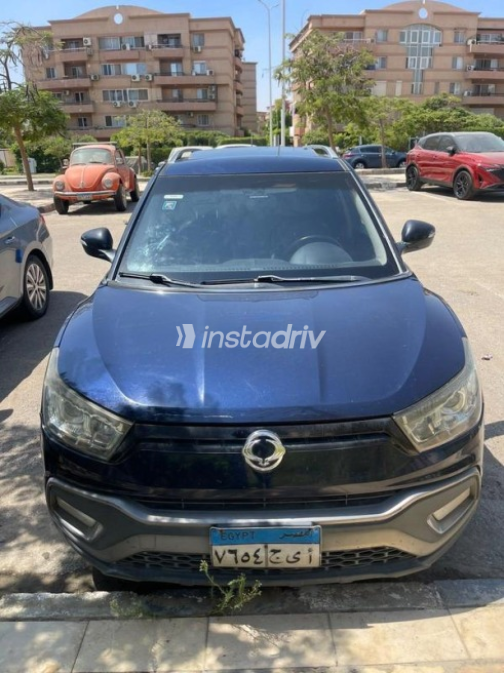 Ssang Yong Tivoli XLV 2020 Dark Blue Automatic Used for Sale in Greater Cairo ( Cairo + Giza) - 4