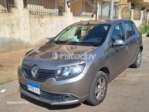 Renault Sandero 2016 Gray Automatic Used for Sale in Maadi - 2