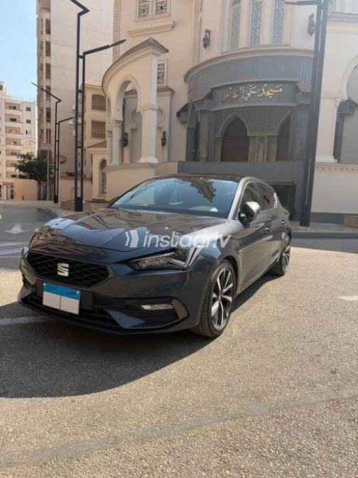 Seat Leon 2022 White Automatic Used for Sale in Gharbia - 1