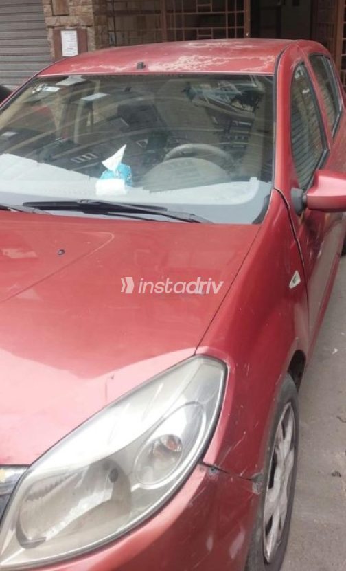 Renault Sandero 2014 Red Automatic Used for Sale in Giza - 1