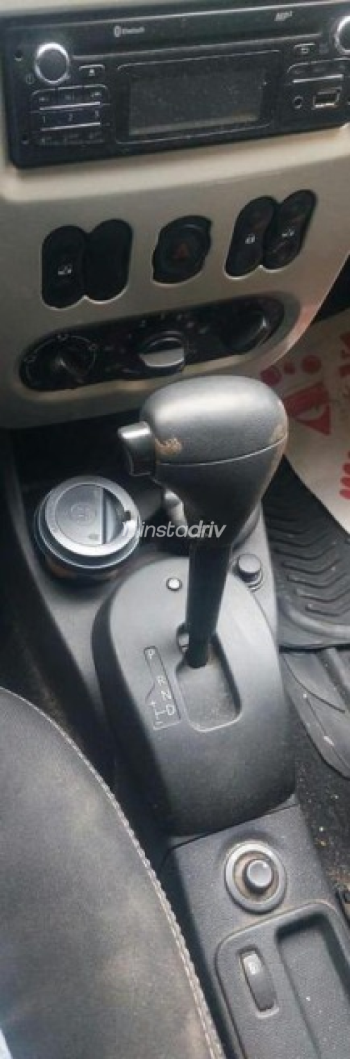 Renault Sandero 2014 Red Automatic Used for Sale in Giza - 4