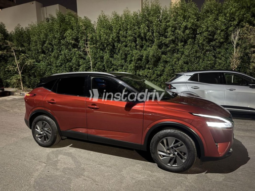 Nissan Qashqai 2024 Red Automatic Used for Sale in Sheikh Zayed City - 8