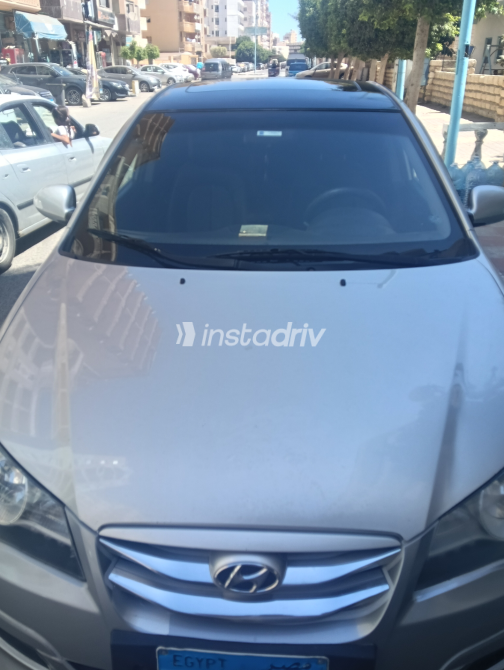 Hyundai Elantra HD 2021 Silver Automatic Used for Sale in Greater Cairo ( Cairo + Giza) - 7