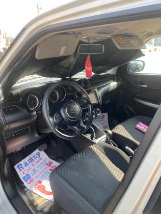 Suzuki Swift 2022 Silver Automatic Used for Sale in Greater Cairo ( Cairo + Giza)