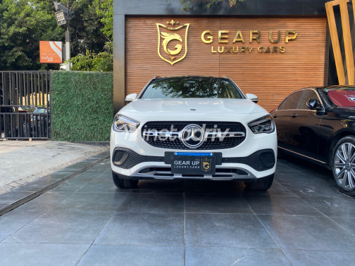 Mercedes GLA 200 2023 White Automatic Used for Sale in Greater Cairo ( Cairo + Giza) - 4