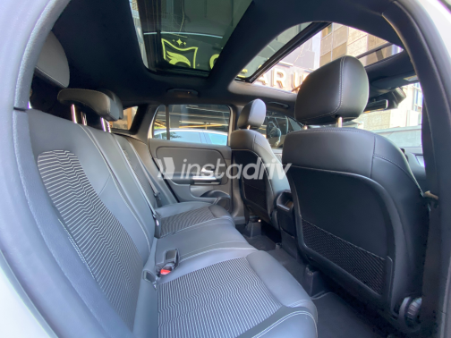 Mercedes GLA 200 2023 White Automatic Used for Sale in Greater Cairo ( Cairo + Giza) - 5