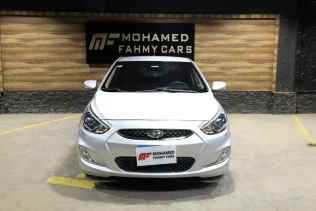 هيونداي اكسنت RB 2026 رمادي أوتوماتيك مستعملة للبيع في القاهرة الكبرى ( القاهرة - الجيزة)