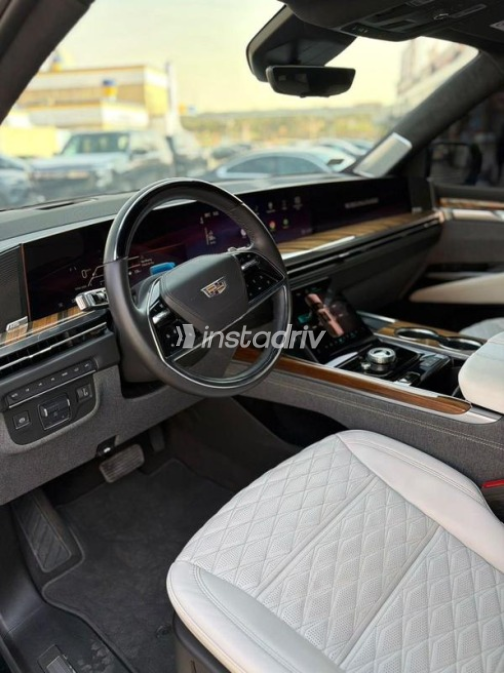 Cadillac Escalade 2025 Black Automatic Used for Sale in Cairo - 6