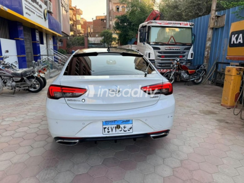 Opel Insignia 2018 White Automatic Used for Sale in 6 October - 6
