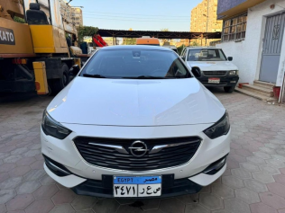 اوبل أنسيجنيا 2018 أبيض أوتوماتيك مستعملة للبيع في 6 أكتوبر