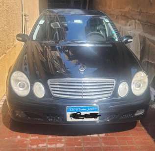 مرسيدس E 200 2004 أسود أوتوماتيك مستعملة للبيع في مصر الجديدة