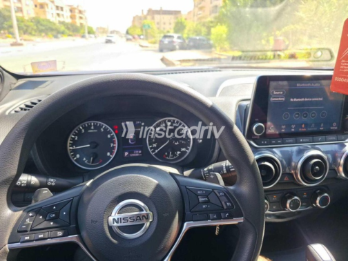 Nissan Juke 2021 Red Automatic Used for Sale in Cairo - 7