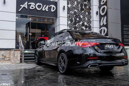 Mercedes C 200 2022 Black Automatic Used for Sale in Cairo - 10