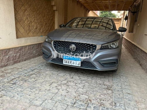 MG 6 2024 Dark Gray Automatic Used for Sale in Al Shorouk - 2