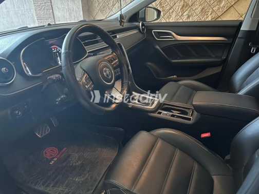 MG 6 2024 Dark Gray Automatic Used for Sale in Al Shorouk - 9
