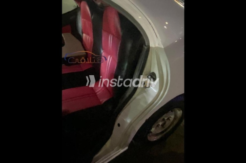 Hyundai Accent 2005 White Manual Used for Sale in Zagazig - 2