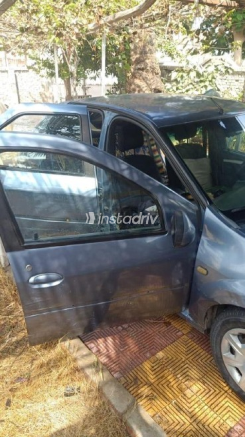 Renault Logan 2011 Blue Manual Used for Sale in Cairo - 4