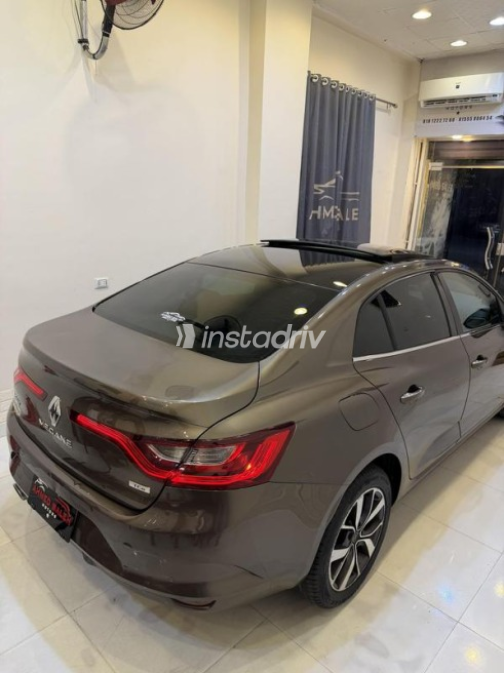 رينو ميجان 2018 بني أوتوماتيك مستعملة للبيع في المنصورة - 2