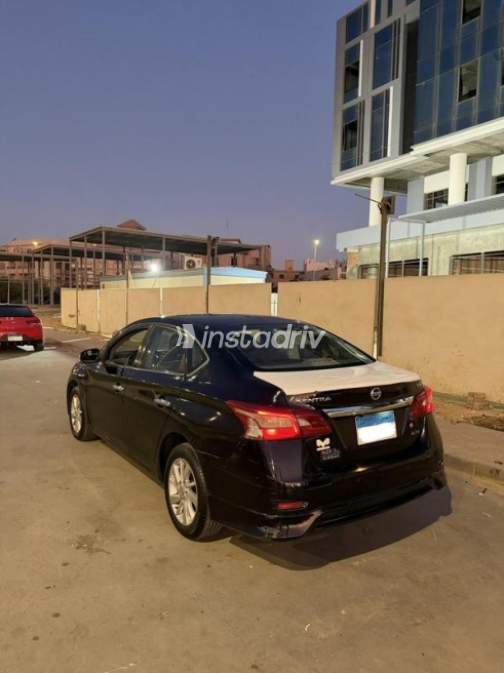 Nissan Sentra 2021 Black Automatic Used for Sale in Cairo - 3