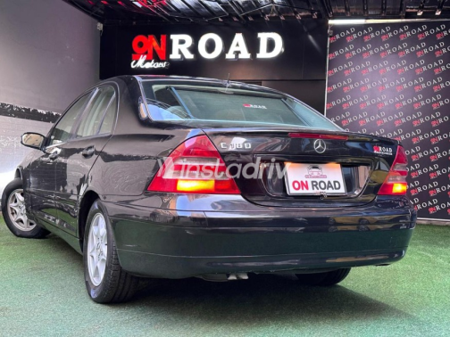 Mercedes C 180 2002 Black Automatic Used for Sale in Nasr city - 2