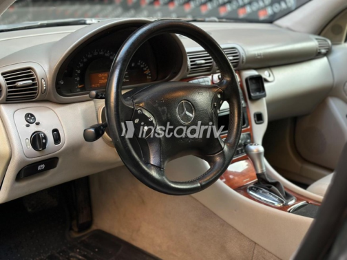 Mercedes C 180 2002 Black Automatic Used for Sale in Nasr city - 7