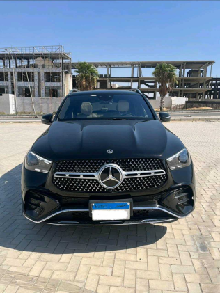 مرسيدس جي ال اي 450 2025 أسود أوتوماتيك مستعملة للبيع في القاهرة الكبرى ( القاهرة - الجيزة)