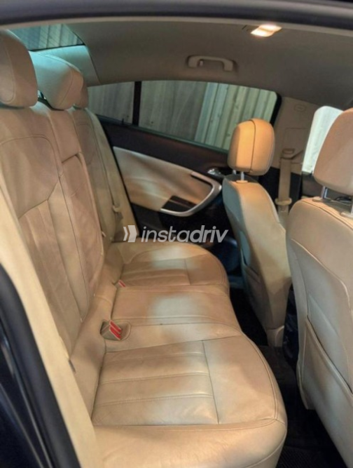 Opel Insignia 2014 Black Automatic Used for Sale in Madinaty - 3